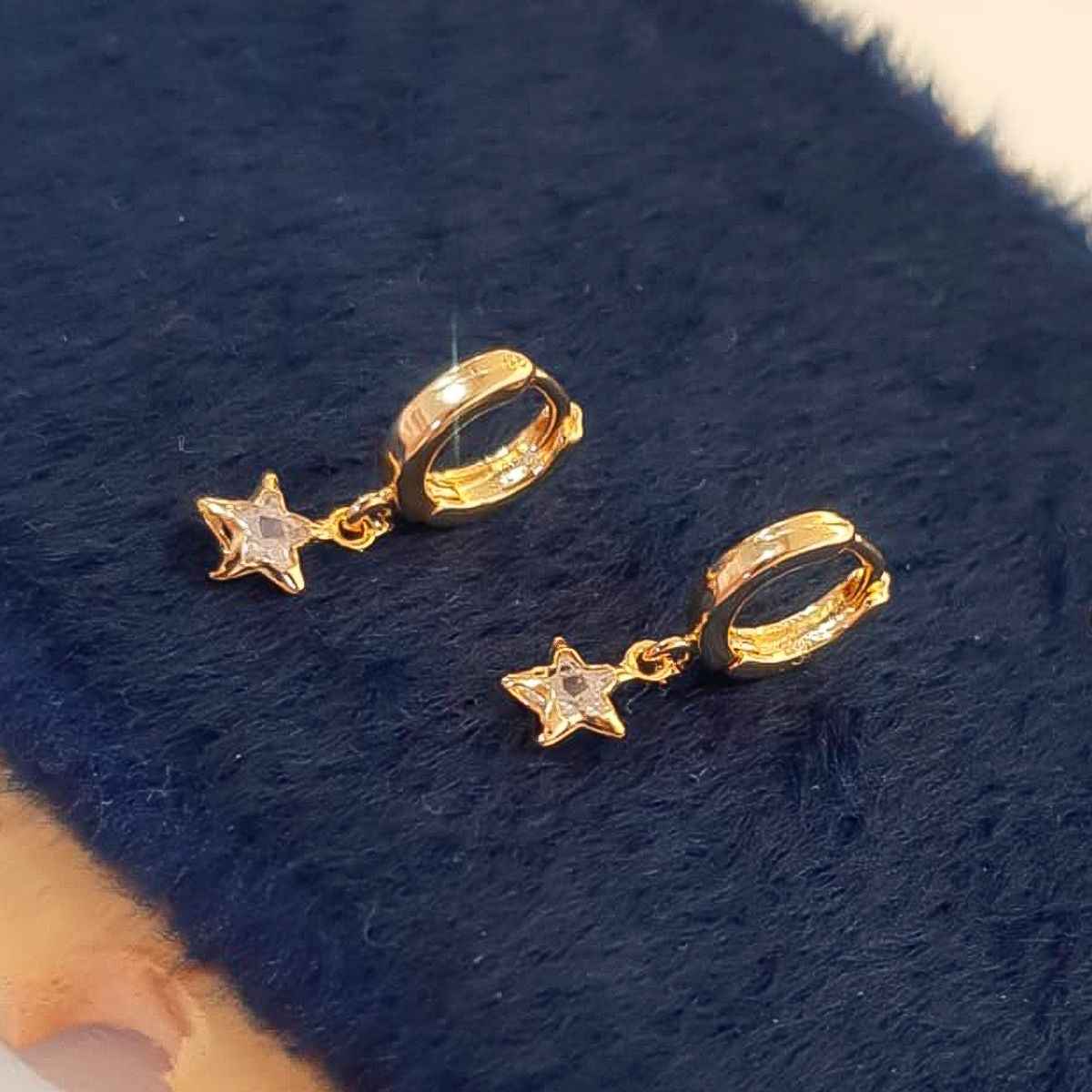 BRINCO ARGOLA ARTICULADA ESTRELA CRISTAL INFANTIL - BANHO OURO 18K