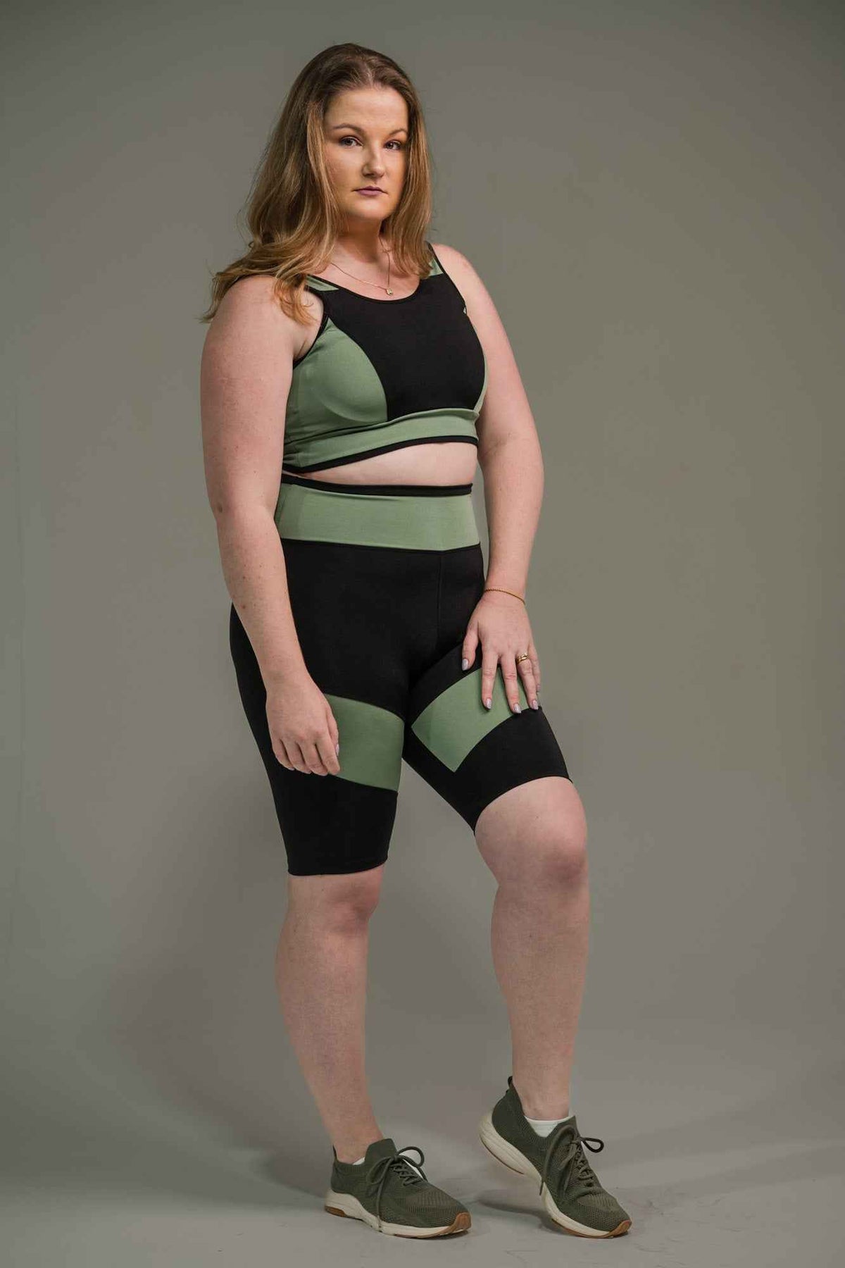 Bermuda Feminina Meia Coxa Colorida